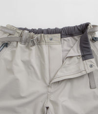 and wander Trek Shorts in Light Grey thumbnail