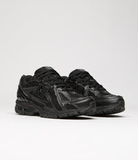 New Balance 1906 Shoes in Black and Black / Black thumbnail