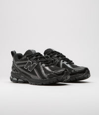 New Balance 1906 Shoes in Black and Black / Grey thumbnail