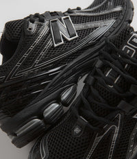 New Balance 1906 Shoes in Black and Black / Grey thumbnail