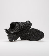 New Balance 1906 Shoes in Black and Black / Grey thumbnail