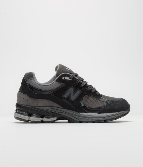 New Balance 2002R Shoes - Black / White / Grey