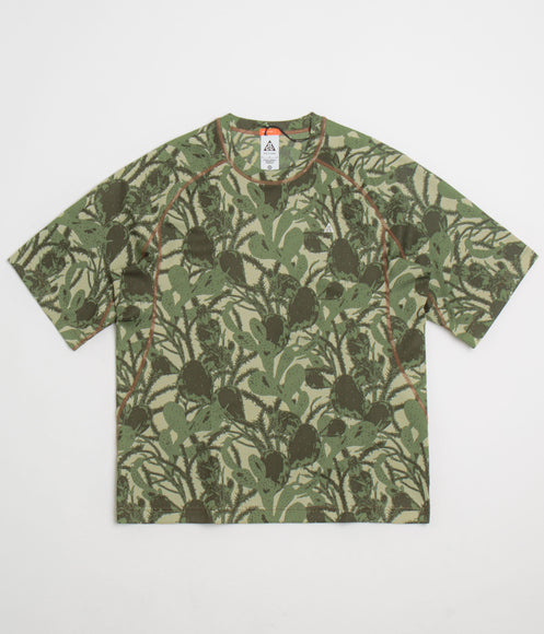 Nike ACG AOP Chinati T-Shirt - Light Khaki / Cargo Khaki / Summit White