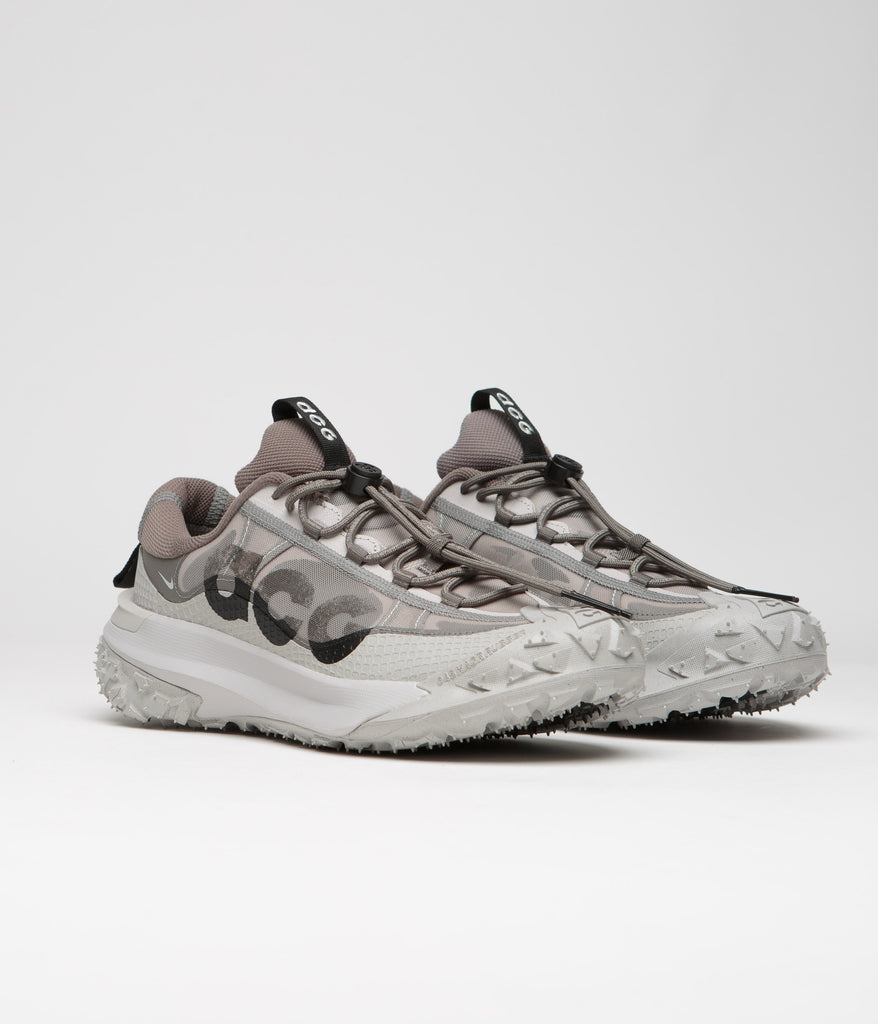シューズ NIKE ACG MOUNTAIN FLY 2 LOW 'IRON ORE' ACG Mountain Fly 2 Low 'Light Iron Ore' (DV7903-003) Release