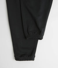 Nike Club Cargo Pants in Black and Black / White thumbnail