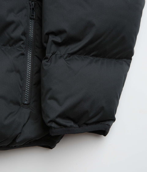 Nike Club Puffer Jacket in Black and White