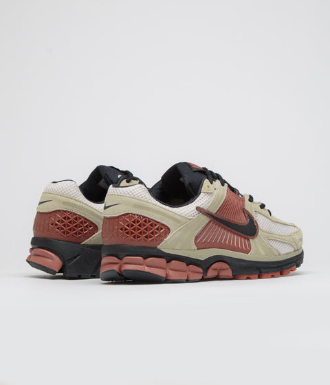 Nike Vomero 5 Shoes - Desert Khaki / Black - Light Orewood Brown