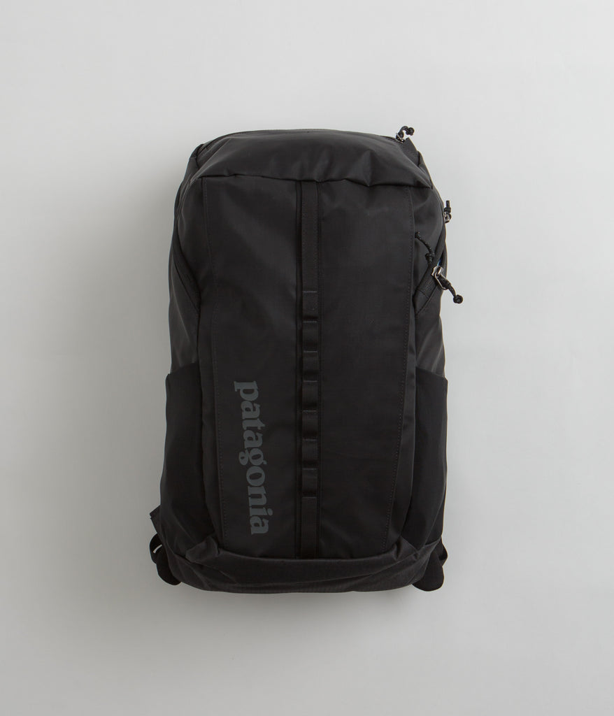 Patagonia shop black backpack