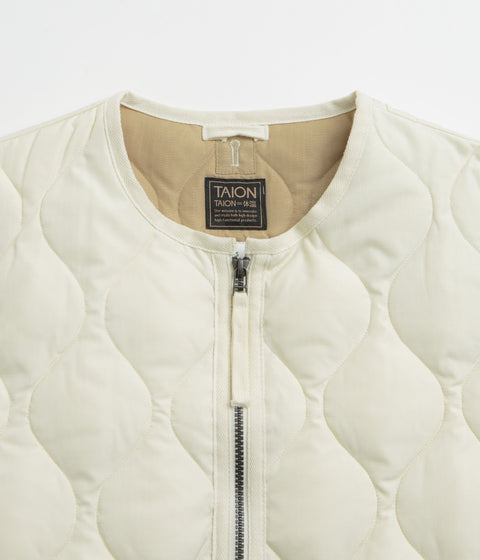 Taion Military Crewneck W-Zip Down Vest in Off White