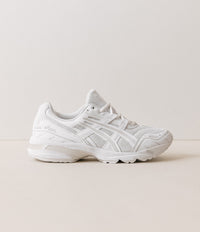 Asics Gel-1090 Shoes in White and White thumbnail
