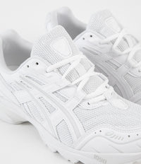 Asics Gel-1090 Shoes in White and White thumbnail