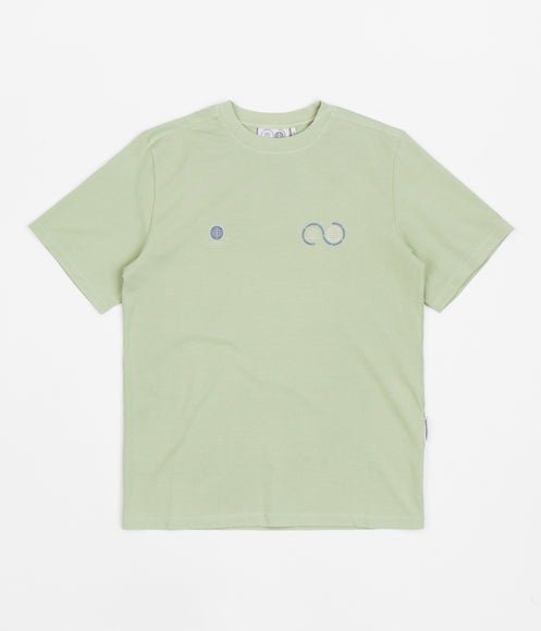 Carrier Goods Globe T-Shirt - Reseda Green