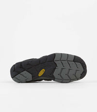 Keen Clearwater CNX Sandals in Black and Gargoyle thumbnail