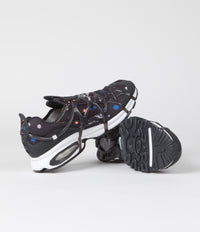 Nike Air Kukini SE Shoes in Black and Anthracite and White - Phantom thumbnail