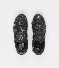Nike Air Kukini SE Shoes in Black and Anthracite and White - Phantom thumbnail