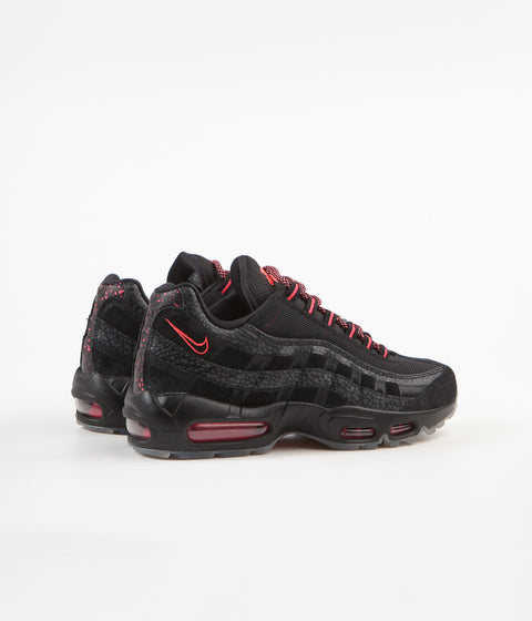 Nike Air Max 95 Shoes in Black and Infrared
