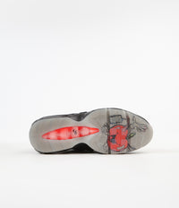 Nike Air Max 95 Shoes in Black and Infrared thumbnail