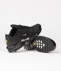 Nike Air Max Plus Shoes in Black and Metallic Silver thumbnail