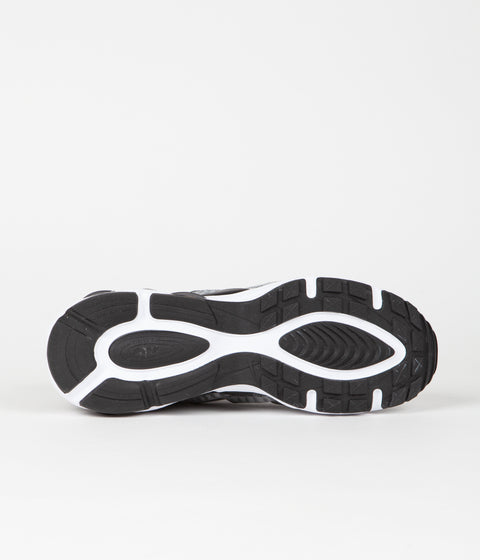 Nike Air Max TW Shoes in Black and White and Black - White