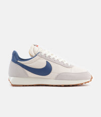 Nike Air Tailwind 79 Shoes in Vast Grey and Mystic Navy and Light Cream - Sail thumbnail