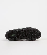 Nike Air VaporMax Plus Shoes in Black and Volt and White thumbnail
