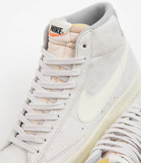 Nike Blazer Mid '77 Premium Shoes in Light Bone and Coconut Milk and Medium Grey thumbnail