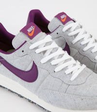 Nike Challenger OG Shoes in Summit White and Viotech and Sail - White thumbnail