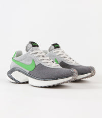 Nike D/MS/X Waffle Shoes in Smoke Grey and Mean Green and Photon Dust - Sail thumbnail