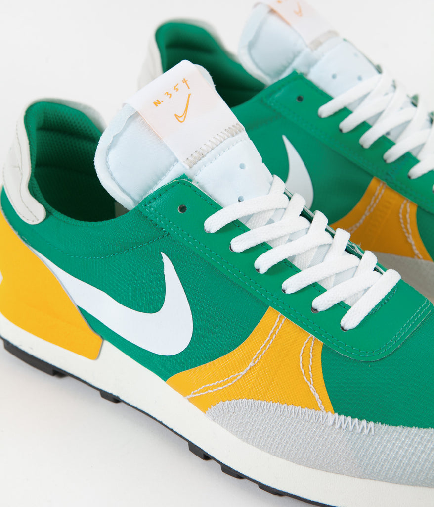 Nike Daybreak Type SE Shoes Stadium Green White University Gold Always in Colour