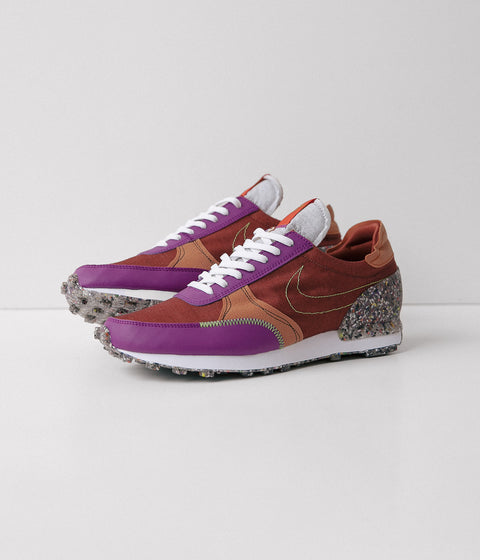 Nike Daybreak Type Shoes in Rugged Orange and Rugged Orange and Monarch