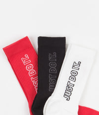 Nike Everyday Essential Crew Socks (3 Pack) in Black and White / Red thumbnail