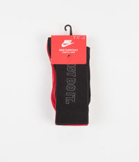 Nike Everyday Essential Crew Socks (3 Pack) in Black and White / Red thumbnail