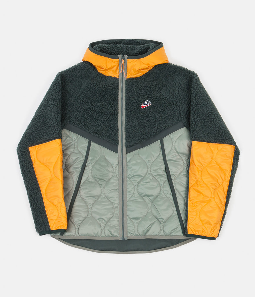 Nike Heritage Insulated Winter Jacket Vintage Green Spiral Sage Always in Colour