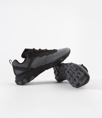 Nike React Element 55 SE Shoes in Black and Dark Grey thumbnail