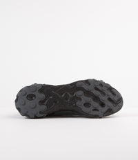 Nike React Element 55 SE Shoes in Black and Dark Grey thumbnail