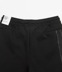Nike Tech Fleece Joggers in Black and Black thumbnail