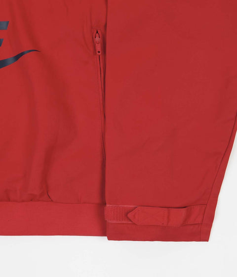 Nike Walliwaw Woven Jacket in University Red and Midnight Navy / Sail