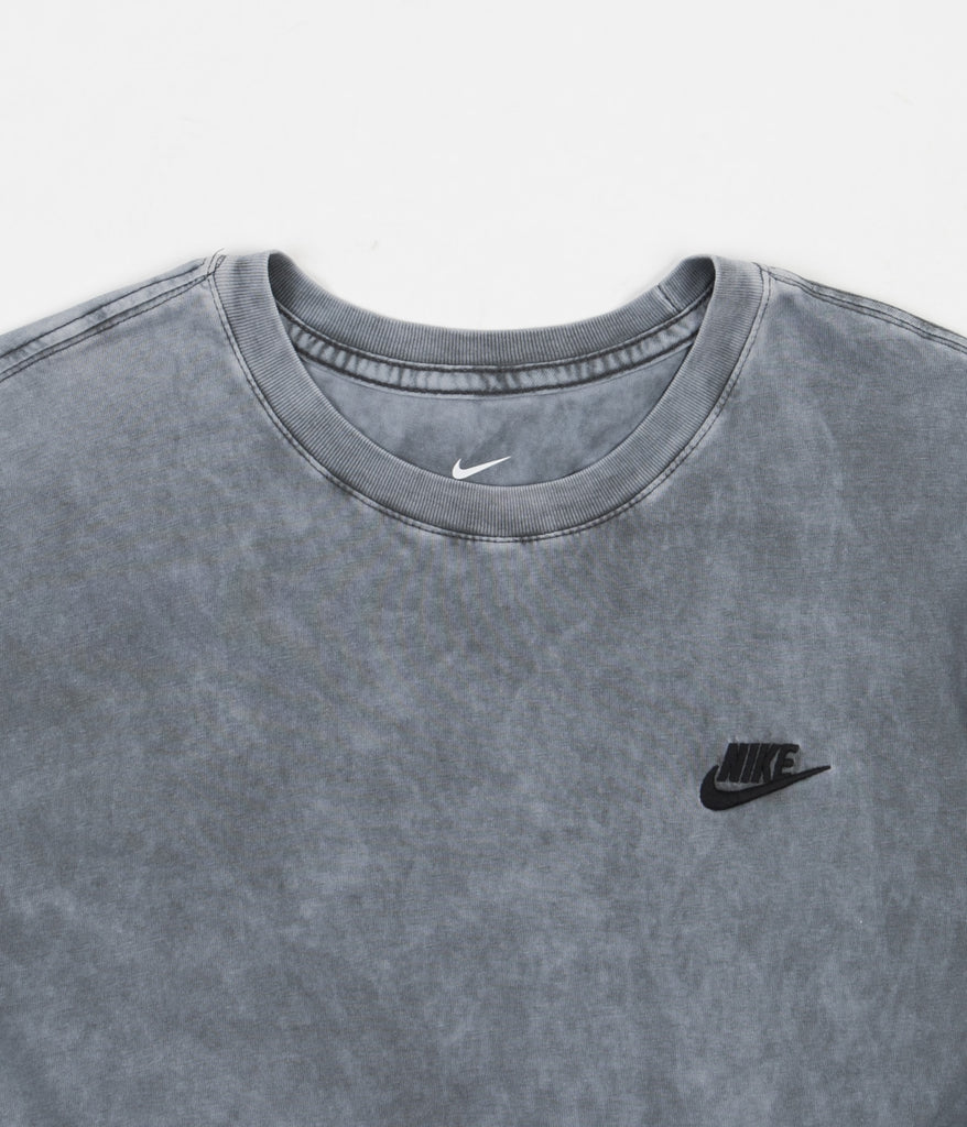 washed coral nike shirt