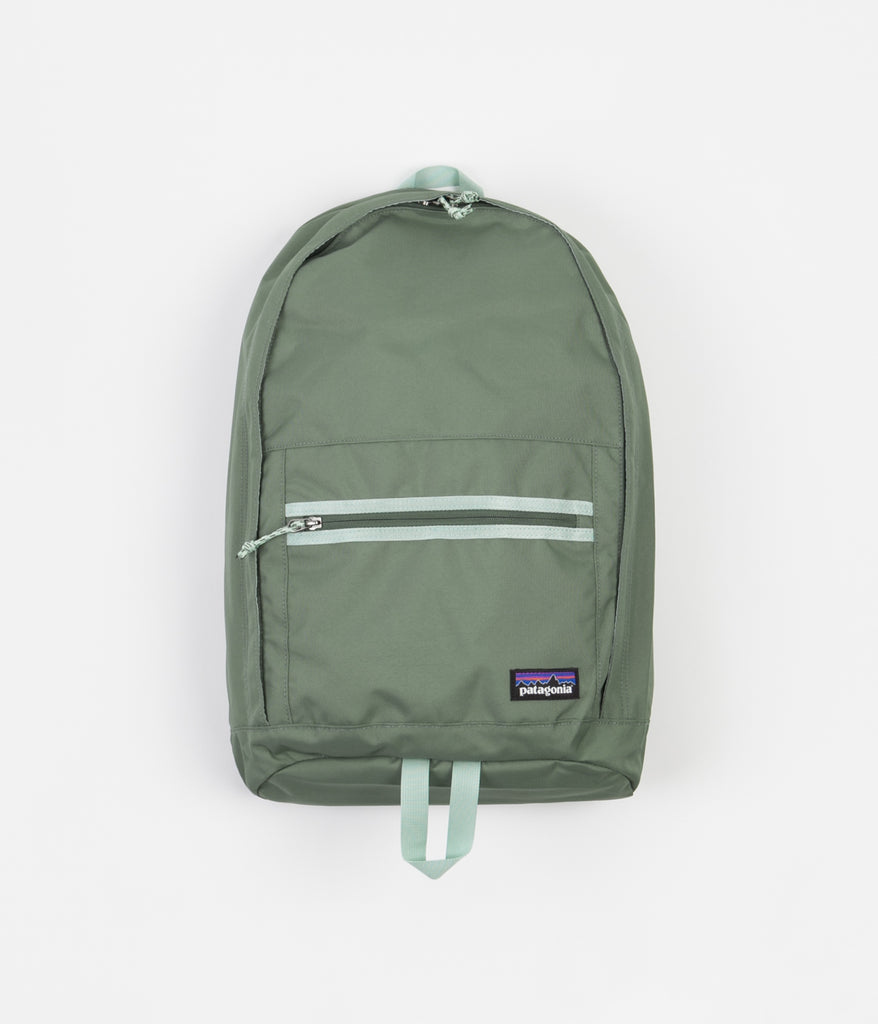 Patagonia Arbor Day Pack 20L Camp Green Always in Colour