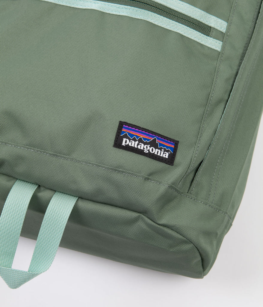 Patagonia Arbor Day Pack 20L Camp Green Always in Colour