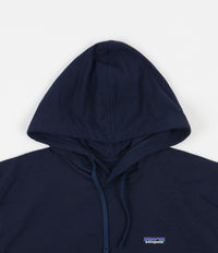 Patagonia P-6 Label Uprisal Hoodie in Classic Navy thumbnail