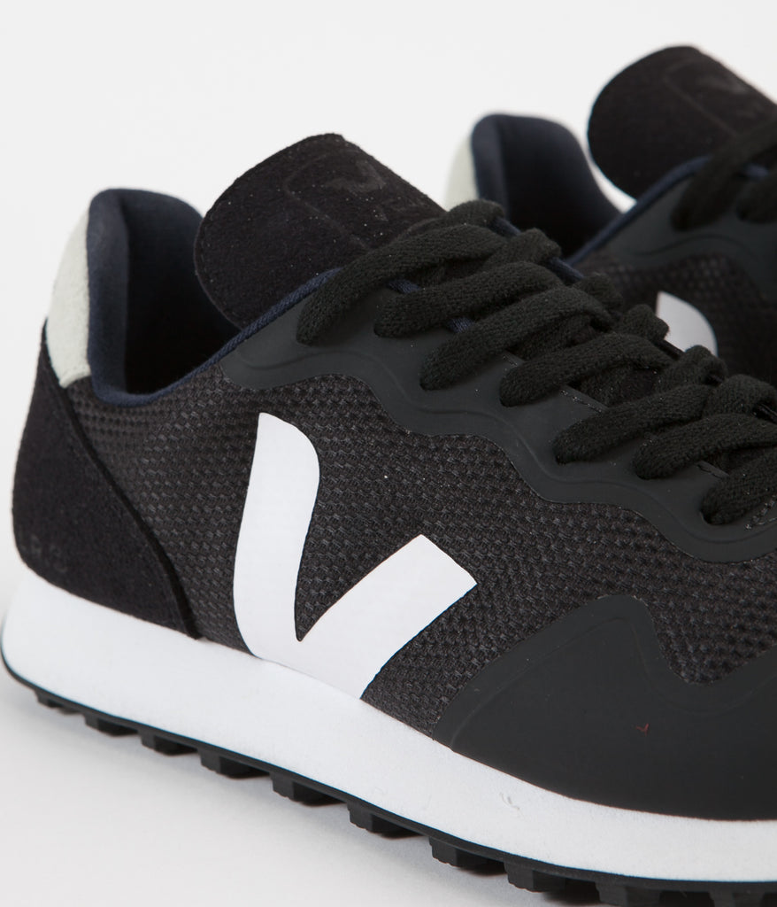 Veja Womens SDU RT B-Mesh Shoes Black Natural Always in Colour