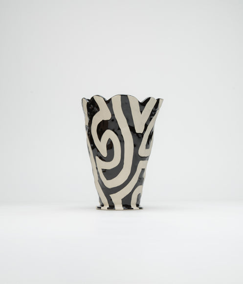 HAY Jessica Hans Shadow Vase - Black / White