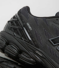 New Balance 1906 Shoes - Black / Metallic thumbnail