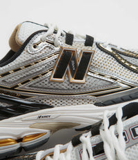 New Balance 1906 Shoes - Metallic Silver thumbnail