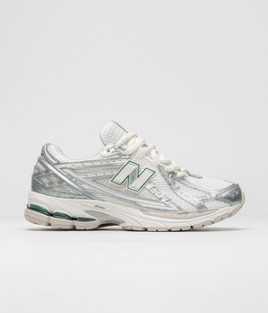 New Balance 1906 Shoes - Silver Metallic / Sea Salt