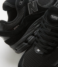 New Balance 2002R Shoes - Black / Black Metallic thumbnail