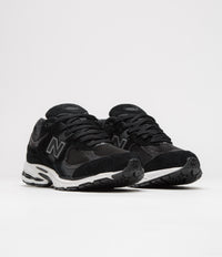 New Balance 2002R Shoes - Black / White thumbnail