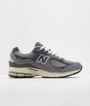 New Balance 2002R Shoes - Black Fig | Always in Colour