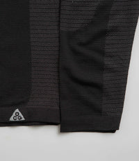 Nike ACG Delta River Long Sleeve T-Shirt - Black / Cool Grey thumbnail